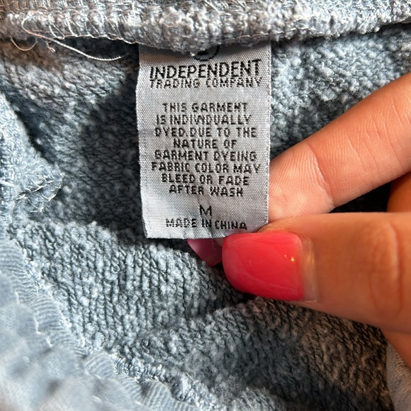 LIGHTLY WORN Capeshark blue sweatpants! - Picture 5 of 5